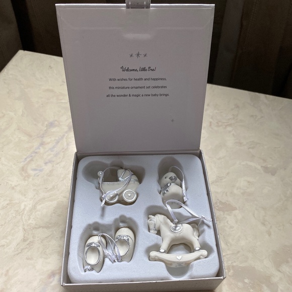 Hallmark Keepsake "Welcome Baby" Ornament Set New! 4 porcelain ornaments NWT - Picture 1 of 13